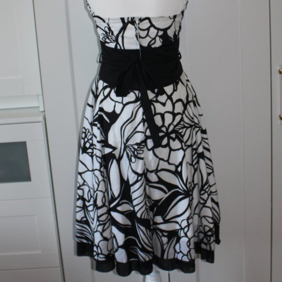 Estam black and white floral strapless dress - Picture 2 of 3
